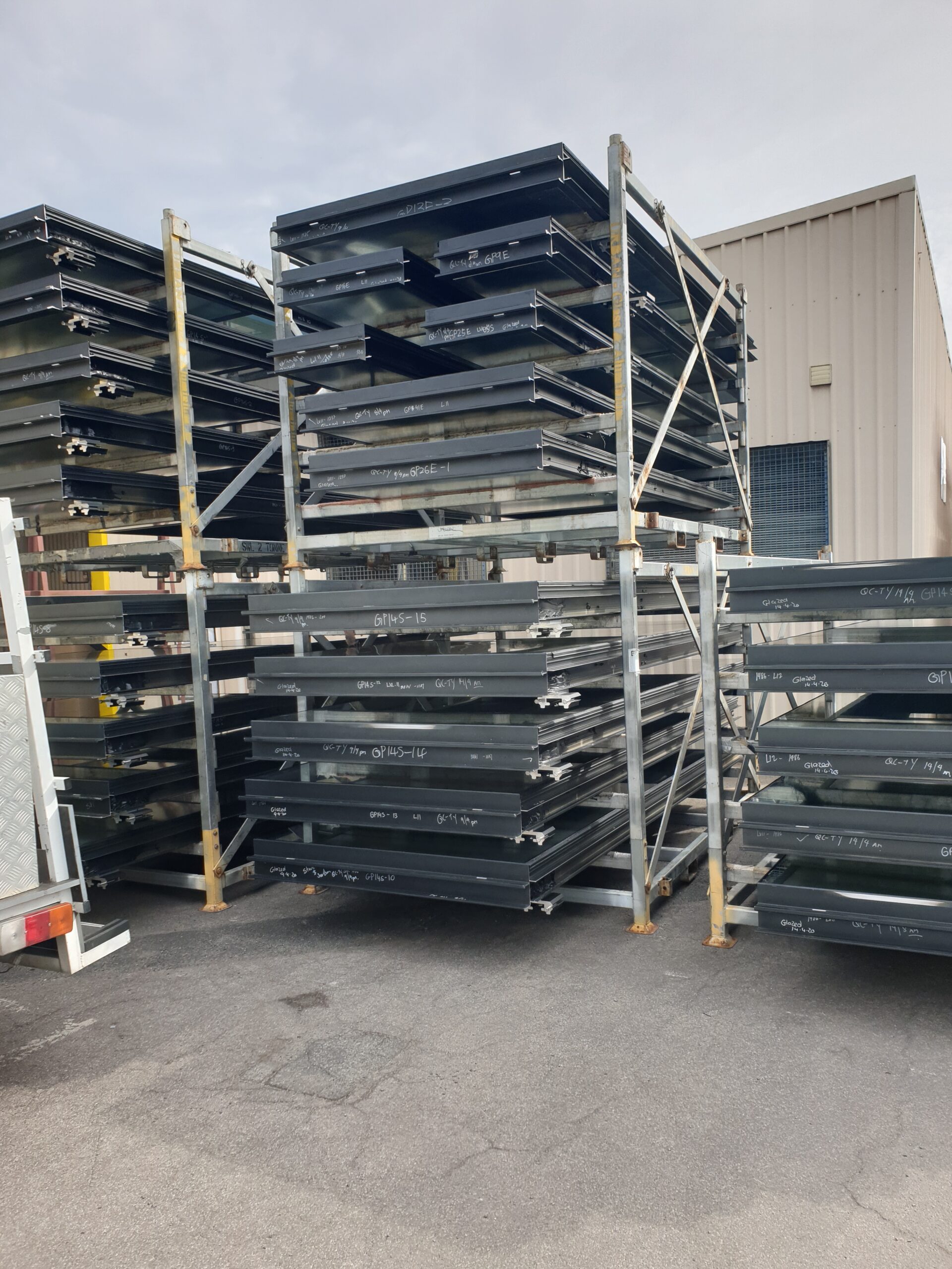 2500kg Lifting Stillages